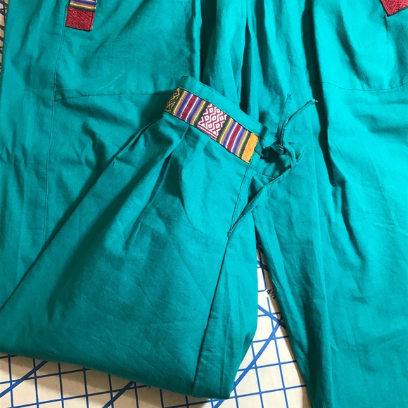 Boho embroidered pants lots of pockets nwot large - Picture 7 of 8